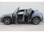 Lexus UX 250h | Incl. 12 maanden garantie | Achteruitrijcamera | Keyless entry/start | Climate controle | Cruise controle | Lane Assist | DAB | Draadloze telefoonlader | Apple CarPlay/Android Auto |
