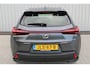 Lexus UX 250h | Incl. 12 maanden garantie | Achteruitrijcamera | Keyless entry/start | Climate controle | Cruise controle | Lane Assist | DAB | Draadloze telefoonlader | Apple CarPlay/Android Auto |