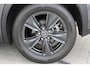 Lexus UX 250h | Incl. 12 maanden garantie | Achteruitrijcamera | Keyless entry/start | Climate controle | Cruise controle | Lane Assist | DAB | Draadloze telefoonlader | Apple CarPlay/Android Auto |