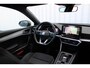 SEAT Leon Sportstourer 1.0 eTSI FR Business | Incl. 12 maanden garantie | Cruise control | Climate control | Uitklapbare trekhaak | Lane assist | DAB radio | Navigatie | 100% dealer onderhouden |