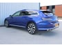 Volkswagen Arteon Shooting Brake 1.4 TSI eHybrid R-Line Business+ | Incl. 12 maanden garantie | SOH 92% | Stoel/stuurverwarming | Uitklapbare trekhaak | Schuif/kantel dak | Adaptieve cruise control | Apple carplay/Android auto | Head-up display |