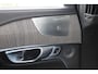 Volvo XC90 2.0 B5 AWD Inscription Intro Edition | Incl. 12 maanden garantie | 7 persoons | Adaptieve cruise control | Pilot assist | Bowers & Wilkins audio | Head-up display | Stoelverwarming/ventilatie | Stuurverwarming | Schuif/kantel dak | Trekhaak |
