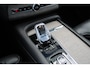 Volvo XC90 2.0 B5 AWD Inscription Intro Edition | Incl. 12 maanden garantie | 7 persoons | Adaptieve cruise control | Pilot assist | Bowers & Wilkins audio | Head-up display | Stoelverwarming/ventilatie | Stuurverwarming | Schuif/kantel dak | Trekhaak |