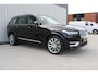Volvo XC90 2.0 B5 AWD Inscription Intro Edition | Incl. 12 maanden garantie | 7 persoons | Adaptieve cruise control | Pilot assist | Bowers & Wilkins audio | Head-up display | Stoelverwarming/ventilatie | Stuurverwarming | Schuif/kantel dak | Trekhaak |