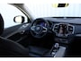 Volvo XC90 2.0 T8 Recharge AWD Ultra Dark | Incl. 12 maanden garantie | SOH 100% | 7 persoons | Panorama dak | Massage stoelen | Stoel & Stuur verwarming | Stoelventilatie | Memory seats | Stoelverwarming achter | 360° Camera | Elektrische kofferklep | Bower & Wilkins | Head-Up display | Keyless entry/start | Standkachel | Apple CarPlay/Android Auto |
