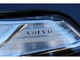 Volvo XC90 2.0 T8 Recharge AWD Ultra Dark | Incl. 12 maanden garantie | SOH 100% | 7 persoons | Panorama dak | Massage stoelen | Stoel & Stuur verwarming | Stoelventilatie | Memory seats | Stoelverwarming achter | 360° Camera | Elektrische kofferklep | Bower & Wilkins | Head-Up display | Keyless entry/start | Standkachel | Apple CarPlay/Android Auto |