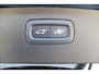 Volvo XC90 2.0 T8 Recharge AWD Ultra Dark | Incl. 12 maanden garantie | SOH 100% | 7 persoons | Panorama dak | Massage stoelen | Stoel & Stuur verwarming | Stoelventilatie | Memory seats | Stoelverwarming achter | 360° Camera | Elektrische kofferklep | Bower & Wilkins | Head-Up display | Keyless entry/start | Standkachel | Apple CarPlay/Android Auto |