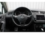 Volkswagen Tiguan 1.4 TSI ACT Connected Series | Incl. 12 maanden garantie | Cruise control | Climate control | Wegklapbare trekhaak | Stoelverwarming | Navigatie | Lane assist |