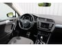 Volkswagen Tiguan 1.4 TSI ACT Connected Series | Incl. 12 maanden garantie | Cruise control | Climate control | Wegklapbare trekhaak | Stoelverwarming | Navigatie | Lane assist |