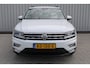 Volkswagen Tiguan 1.4 TSI ACT Connected Series | Incl. 12 maanden garantie | Cruise control | Climate control | Wegklapbare trekhaak | Stoelverwarming | Navigatie | Lane assist |