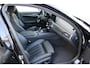 BMW 5-Serie 545e xDrive M-sport black edition | Incl. 12 maanden garantie Assisted driving | Head-up display | 6 cilinder! | Apple carplay/Android auto | Stoelverwarming | Parkeercamera | Harman/Kardon |