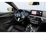 BMW 5-Serie 545e xDrive M-sport black edition | Incl. 12 maanden garantie Assisted driving | Head-up display | 6 cilinder! | Apple carplay/Android auto | Stoelverwarming | Parkeercamera | Harman/Kardon |