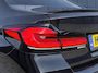 BMW 5-Serie 545e xDrive M-sport black edition | Incl. 12 maanden garantie Assisted driving | Head-up display | 6 cilinder! | Apple carplay/Android auto | Stoelverwarming | Parkeercamera | Harman/Kardon |