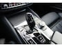 BMW 5-Serie 545e xDrive M-sport black edition | Incl. 12 maanden garantie Assisted driving | Head-up display | 6 cilinder! | Apple carplay/Android auto | Stoelverwarming | Parkeercamera | Harman/Kardon |