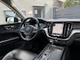 Volvo XC60 2.0 D4 Momentum | Camera | Navigatie | Lederen Bekleding | Elektrische Achterklep | Trekhaak |