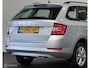 Skoda Fabia Combi 1.0 TSI Ambition [ Carplay parkpilot cruise LM ]