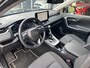 Toyota RAV4 Hybrid 220 AWD Dynamic | Stoelverwarming, Groot scherm, Parkeersensoren, Licht + Regensensor, 1650KG Trekgewicht
