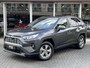 Toyota RAV4 Hybrid 220 AWD Dynamic | Stoelverwarming, Groot scherm, Parkeersensoren, Licht + Regensensor, 1650KG Trekgewicht