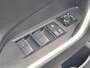 Toyota RAV4 Hybrid 220 AWD Dynamic | Stoelverwarming, Groot scherm, Parkeersensoren, Licht + Regensensor, 1650KG Trekgewicht
