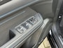 Lynk & Co 01 1.5 PHEV 261pk | Blackline | Zwarte hemel | Rolhoes | 360 camera | Panoramadak | 20 inch velgen | Adaptieve cruise | Navigatie | CarPlay | Keyless | LED | DAB | Infinity | Stoelverwarming | Elektrische achterklep | Volledig dealeronderhouden | Fabrieksgarantie