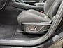 Lynk & Co 01 1.5 PHEV 261pk | Blackline | Zwarte hemel | Rolhoes | 360 camera | Panoramadak | 20 inch velgen | Adaptieve cruise | Navigatie | CarPlay | Keyless | LED | DAB | Infinity | Stoelverwarming | Elektrische achterklep | Volledig dealeronderhouden | Fabrieksgarantie