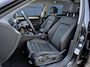 Volkswagen Passat Variant 1.4 TSI PHEV GTE Business | Incl. 12 maanden Garantie | SoH 100 % | Panorama dak | Stoelmassage | Adaptive cruise | Achteruitrijcamera | Keyless entry/start | Stoel/stuur verwarming | Elektrische kofferbakklep | Apple CarPlay/Android Auto | Climate controle | Navigatie | Standkachel | Lederen bekleding | Dodehoekdetectie |