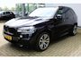 BMW X5 xDrive40d High Executive M-Sport | Panorama dak | Soft close | Head-Up Display | Elektrisch wegklapbare trekhaak | Eletrisch verstelbare stoelen met memory | Harma/Kardon Audiosysteem | Stoelverwarming voor + achter | 360* Camera | Elektrische kofferbakklep | Adaptive cruise | Lane assist | Elektrisch verstelbaar stuurkolom | Keyless entry/start | Dodehoekdetectie | Apple CarPlay/Android Auto |