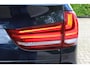 BMW X5 xDrive40d High Executive M-Sport | Panorama dak | Soft close | Head-Up Display | Elektrisch wegklapbare trekhaak | Eletrisch verstelbare stoelen met memory | Harma/Kardon Audiosysteem | Stoelverwarming voor + achter | 360* Camera | Elektrische kofferbakklep | Adaptive cruise | Lane assist | Elektrisch verstelbaar stuurkolom | Keyless entry/start | Dodehoekdetectie | Apple CarPlay/Android Auto |