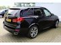 BMW X5 xDrive40d High Executive M-Sport | Panorama dak | Soft close | Head-Up Display | Elektrisch wegklapbare trekhaak | Eletrisch verstelbare stoelen met memory | Harma/Kardon Audiosysteem | Stoelverwarming voor + achter | 360* Camera | Elektrische kofferbakklep | Adaptive cruise | Lane assist | Elektrisch verstelbaar stuurkolom | Keyless entry/start | Dodehoekdetectie | Apple CarPlay/Android Auto |