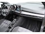Volkswagen Golf 8.5 1.5 eHybrid GTE 272 Pk | Panorama dak | Stoel/Stuur verwarming | 360* Camera | Schuif/Kantel dak | Adaptive cruise controler | Keyless start | Apple CarPlay/Android Auto | Draadloze telefoonlader | IQ.Lights | Climate controle | Parkeersensoren V+A | Navigatie |