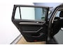 Volkswagen Passat Variant 1.6 TDI Comfortline | Airco | Climate controle | Cruise controle | Bluetooth | Parkeersensoren V+A | Dakdragers | Navigatie | Draadloze telefoonlader | Elektrische ramen V/A | 16 Inch LMV |