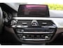 BMW 5-Serie Touring 530i High Executive M-sport | Incl. 12 maanden garantie | Panoramadak | Dodehoek detectie | Geheugenstoelen | Parkeercamera | Standkachel | Head-up display | Elektrisch uitklapbare trekhaak | Stoelverwarming | Draadloze telefoonlader | Luxe lederen bekleding |