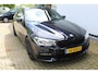 BMW 5-Serie Touring 530i High Executive M-sport | Incl. 12 maanden garantie | Panoramadak | Dodehoek detectie | Geheugenstoelen | Parkeercamera | Standkachel | Head-up display | Elektrisch uitklapbare trekhaak | Stoelverwarming | Draadloze telefoonlader | Luxe lederen bekleding |