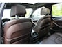 BMW 5-Serie Touring 530i High Executive M-sport | Incl. 12 maanden garantie | Panoramadak | Dodehoek detectie | Geheugenstoelen | Parkeercamera | Standkachel | Head-up display | Elektrisch uitklapbare trekhaak | Stoelverwarming | Draadloze telefoonlader | Luxe lederen bekleding |