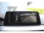 BMW 5-Serie Touring 530i High Executive M-sport | Incl. 12 maanden garantie | Panoramadak | Dodehoek detectie | Geheugenstoelen | Parkeercamera | Standkachel | Head-up display | Elektrisch uitklapbare trekhaak | Stoelverwarming | Draadloze telefoonlader | Luxe lederen bekleding |