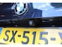 BMW 5-Serie Touring 530i High Executive M-sport | Incl. 12 maanden garantie | Panoramadak | Dodehoek detectie | Geheugenstoelen | Parkeercamera | Standkachel | Head-up display | Elektrisch uitklapbare trekhaak | Stoelverwarming | Draadloze telefoonlader | Luxe lederen bekleding |