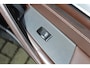 BMW 5-Serie Touring 530i High Executive M-sport | Incl. 12 maanden garantie | Panoramadak | Dodehoek detectie | Geheugenstoelen | Parkeercamera | Standkachel | Head-up display | Elektrisch uitklapbare trekhaak | Stoelverwarming | Draadloze telefoonlader | Luxe lederen bekleding |