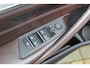 BMW 5-Serie Touring 530i High Executive M-sport | Incl. 12 maanden garantie | Panoramadak | Dodehoek detectie | Geheugenstoelen | Parkeercamera | Standkachel | Head-up display | Elektrisch uitklapbare trekhaak | Stoelverwarming | Draadloze telefoonlader | Luxe lederen bekleding |