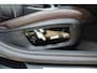 BMW 5-Serie Touring 530i High Executive M-sport | Incl. 12 maanden garantie | Panoramadak | Dodehoek detectie | Geheugenstoelen | Parkeercamera | Standkachel | Head-up display | Elektrisch uitklapbare trekhaak | Stoelverwarming | Draadloze telefoonlader | Luxe lederen bekleding |