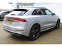 Audi Q8 55 TFSI e quattro Pro Line | Incl. 12 maanden Garantie | Night Vision Assistant | Luchtvering | Panorama dak | 360* Camera | Keyless Go | Stoel/stuur verwarming | Stoelventilatie | Elektrisch verstelbare stoelen | Elektrische kofferbakklep | Adaptive cruise | Dodehoekdetectie | Apple CarPlay/Android Auto | DAB | Climate controle | Automatisch inparkeren | Navigatie |