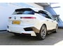BMW iX xDrive40 Executive 77 kWh | SoH 100% | Incl. 12 maanden Garantie | 1e Eigenaar | 360° Camera | Elektrisch verstelbare stoelen/stuurwiel | Dodehoekdetectie | Stoelverwarming | Elektrische kofferbakklep | Draadloze telefoonlader | Keyless entry/start | 22 Inch LMV | Origineel NL Auto | NAP |