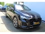 Audi RS Q8 4.0 TFSI Q8 quattro 600pk | Keramische remschijven | Alcantara hemel | Luchtvering | Bang & Olufsen premium audio | Elektrisch wegklapbare trekhaak | Stoelverwarming/ventilatie | Stuurverwarming | Achterbank verwarmd | Elektrisch verstelbare stoelen met memory | 360* Camera | Alcantara stuur | Keyless entry/start | Soft close | Stuurverwarming | Head-Up display |