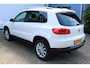 Volkswagen Tiguan 1.4 TSI Sport&Style | Incl. 12 maanden Garantie | 2e Eigenaar | Cruise controle | Climate controle | Parkeersensoren V+A | Navigatie | Automatisch inparkeren | 17 Inch LMV | Volledige onderhoudshistorie aanwezig | Origineel NL Auto | NAP |