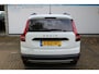 Dacia Jogger 1.0 TCe Comfort 7p. Incl. 12 maanden Garantie | Meer foto's volgen | 1e Eigenaar | Parkeersensoren achter | Cruise controle | Airco | Bluetooth | Apple Carplay/Android Auto | Stuur multifunctioneel | Origineel NL Auto | NAP |