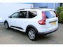 Dacia Jogger 1.0 TCe Comfort 7p. Incl. 12 maanden Garantie | 1e Eigenaar | Parkeersensoren achter | Cruise controle | Airco | Bluetooth | Apple Carplay/Android Auto | Stuur multifunctioneel | Origineel NL Auto | NAP |