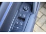 Volkswagen Tiguan 1.5 eHybrid R-Line Edition 272pk |Incl. 12 maanden Garantie | SoH 100% | Panorama dak | Elektrisch wegklapbare trekhaak | Massage stoelen | Elektrisch verstelbare stoelen met memory | Head-Up Display | Stoelverwarming/ventilatie | 360° Camera | Harman/Kardon Audiosysteem | Achterbank verwarmd | Apple CarPlay/Android Auto | Stuurwielverwarming | Adaptive cruise controle | Elektrische kofferbakklep | Dodehoekdetectie |