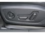 Audi A6 Avant 40 TDI S edition | Incl. 12 maanden Garantie | Panorama dak | Elektrisch wegklapbare trekhaak | Elektrisch verstelbare stoelen met memory | Elektrische kofferbakklep | Keyless entry/start | Stoelverwarming | Adaptive cruise | Navigatie | Schuif/kantel dak | Head-up Display | Dodehoekdetectie | Draadloze telefoonlader |
