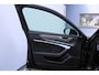 Audi A6 Avant 40 TDI S edition | Incl. 12 maanden Garantie | Panorama dak | Elektrisch wegklapbare trekhaak | Elektrisch verstelbare stoelen met memory | Elektrische kofferbakklep | Keyless entry/start | Stoelverwarming | Adaptive cruise | Navigatie | Schuif/kantel dak | Head-up Display | Dodehoekdetectie | Draadloze telefoonlader |