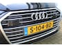 Audi A6 Avant 40 TDI S edition | Incl. 12 maanden Garantie | Panorama dak | Elektrisch wegklapbare trekhaak | Elektrisch verstelbare stoelen met memory | Elektrische kofferbakklep | Keyless entry/start | Stoelverwarming | Adaptive cruise | Navigatie | Schuif/kantel dak | Head-up Display | Dodehoekdetectie | Draadloze telefoonlader |