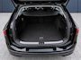 Volkswagen Passat Variant 1.5 eTSI 150 pk | Incl. 12 maanden Garantie | Stoel/stuur verwarming | Achteruitrijcamera | Adaptive cruise controle | Dodehoekdetectie | Parkeersensoren V+A | Navigatie | Apple CarPlay/Android Auto | Draadloze telefoonlader | Climate controle | Lane assist | Keyless start | LED Koplampen | 18 Inch LMV | Schakelmogelijkheid aan stuurwiel |